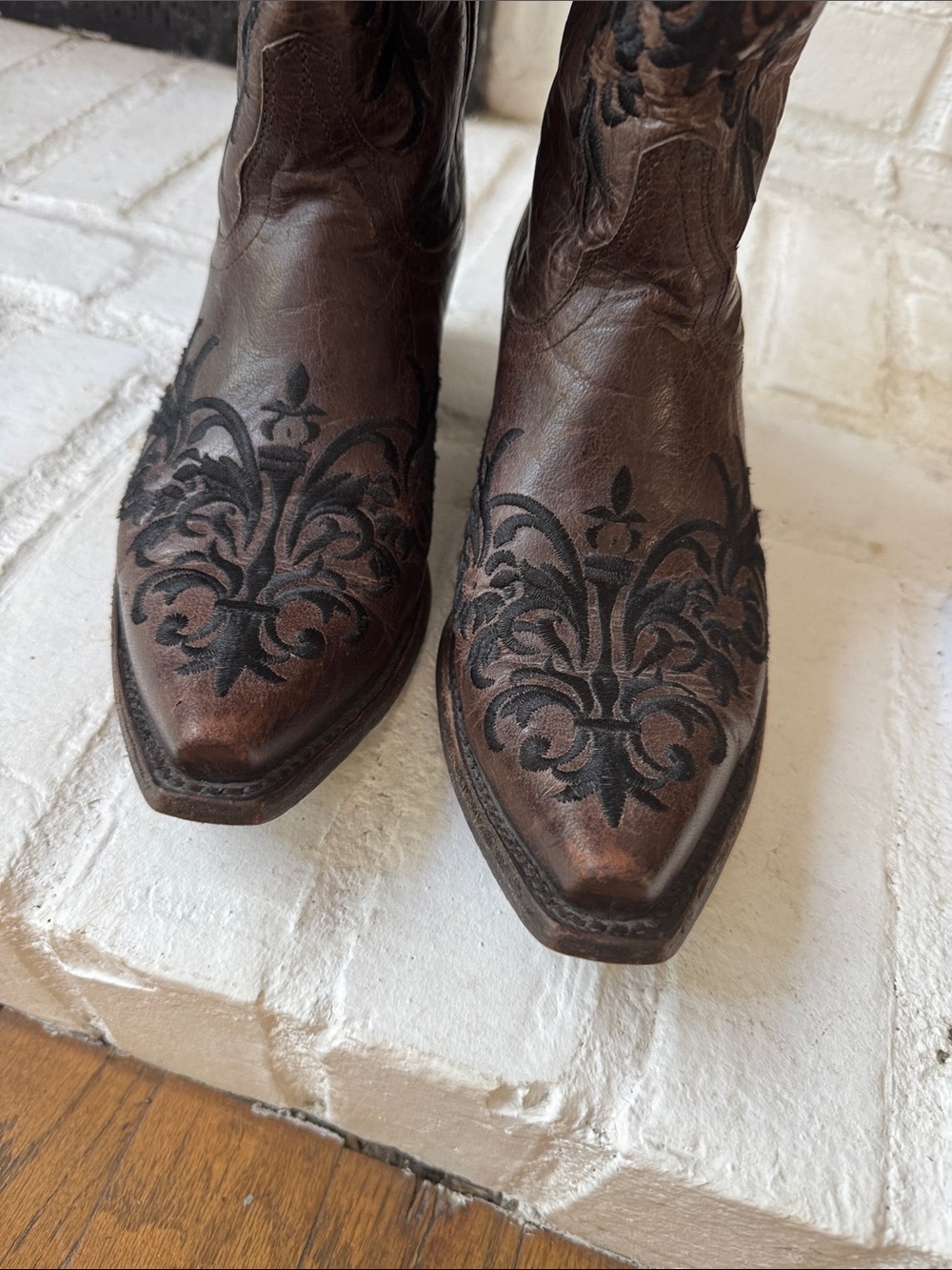 Women’s Brown Leather Western Boots with Black Embroidered 7 | Cowgirl Boots 7 - Picture 4 of 10